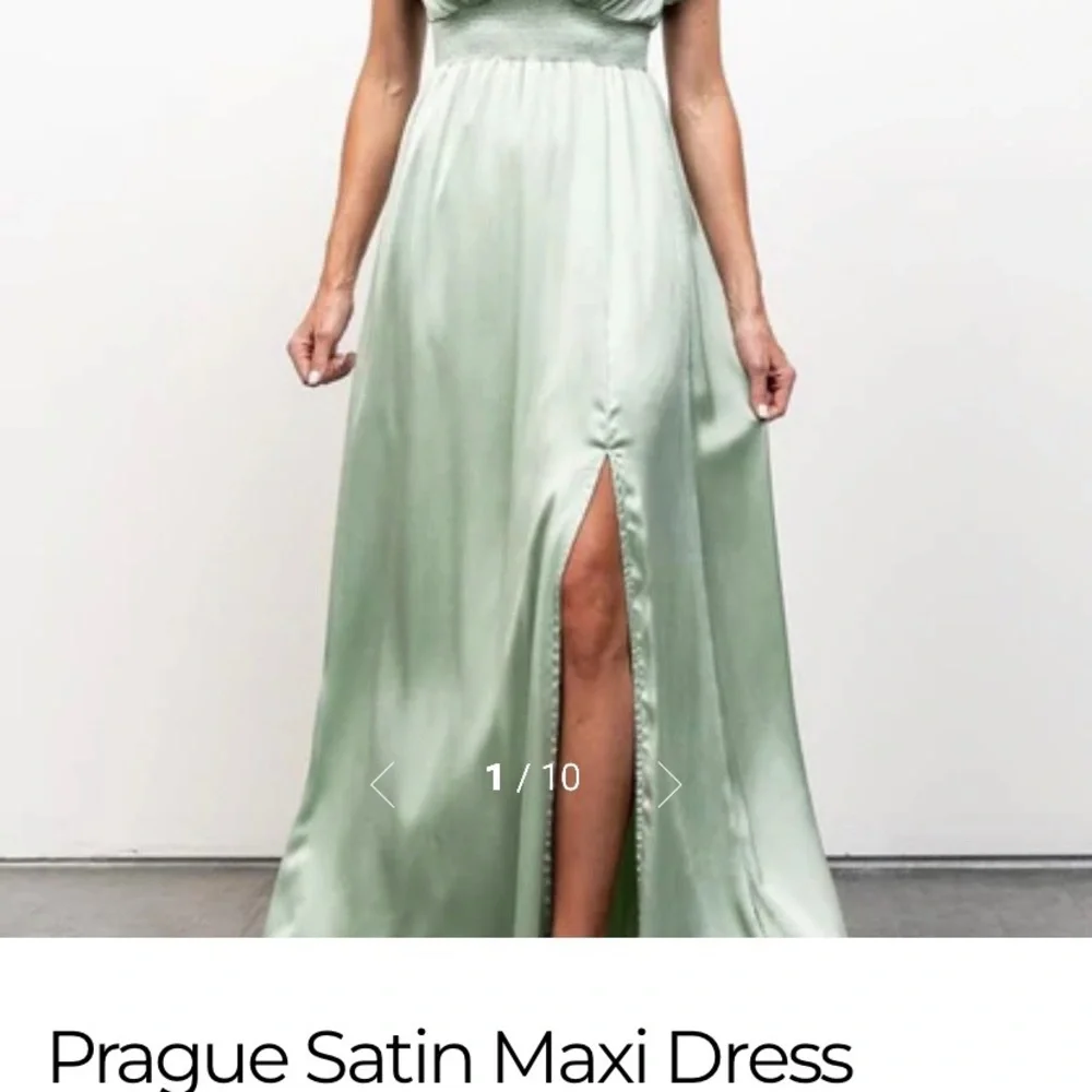 Size XXL sage green bridesmaid dress. Floor length. Satin. Never worn with tags - Picture 2 of 3